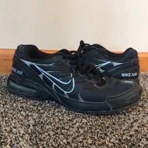 Women’s Nike Air Torch 4 Sneaker